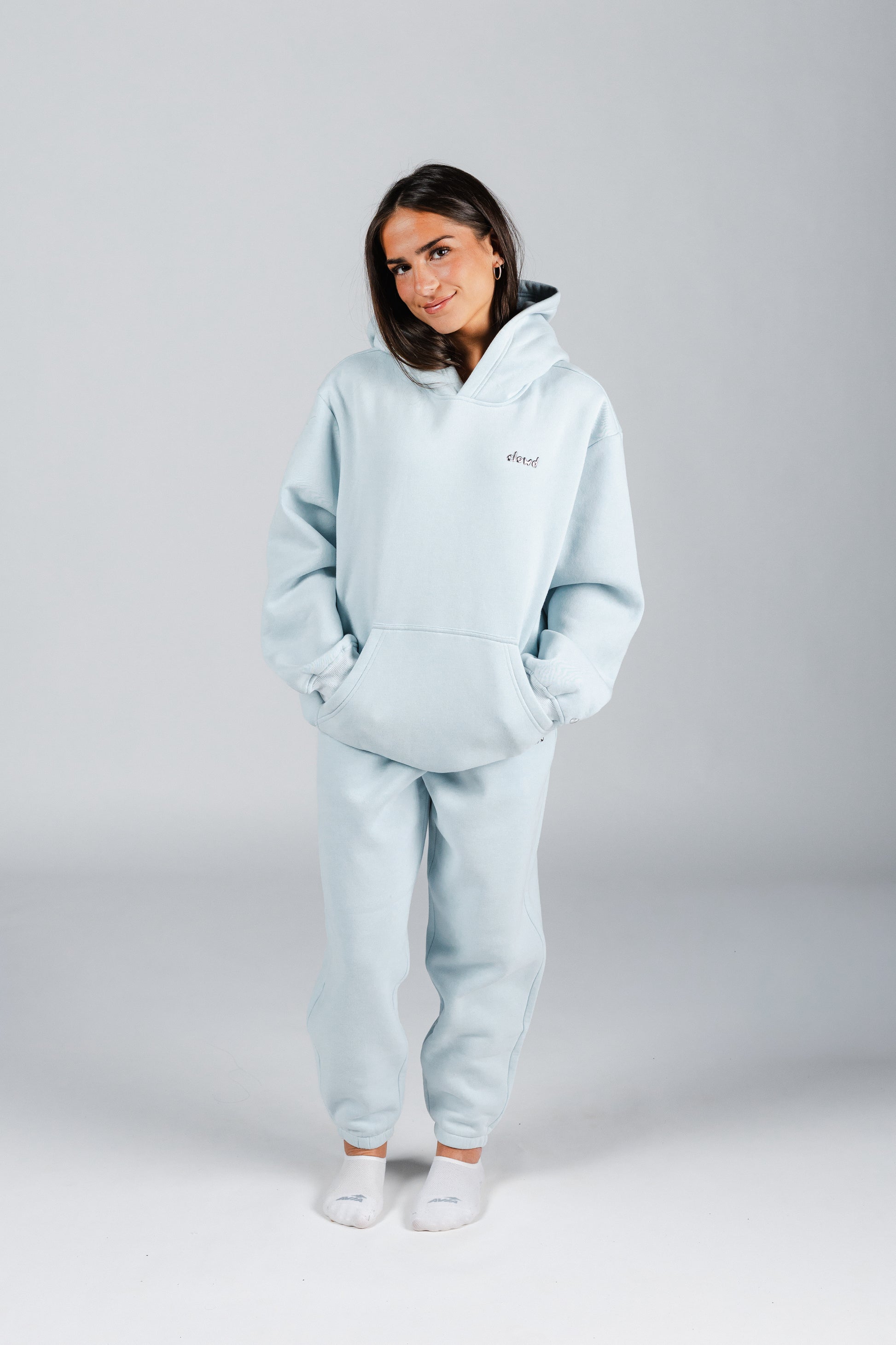 size: Reese is 5'1 wearing size M | color: Blue Sky
