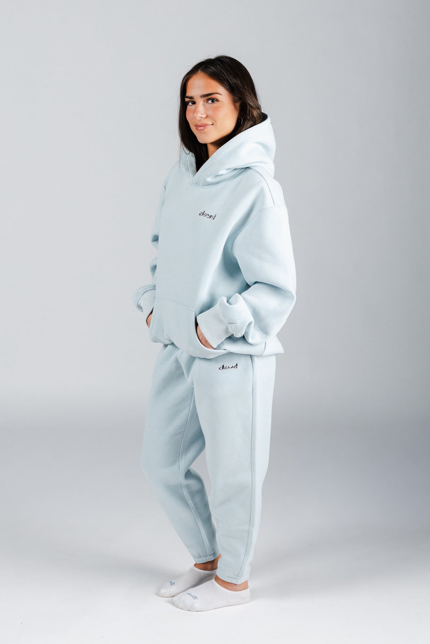 size: Reese is 5'1 wearing size M | color: Blue Sky