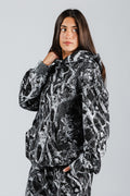 size: Mariah is 5'7 wearing size L  | color: Midnight Woods