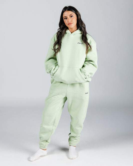 color: Green Tea