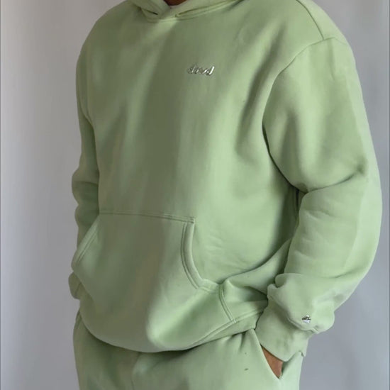 color: Green Tea