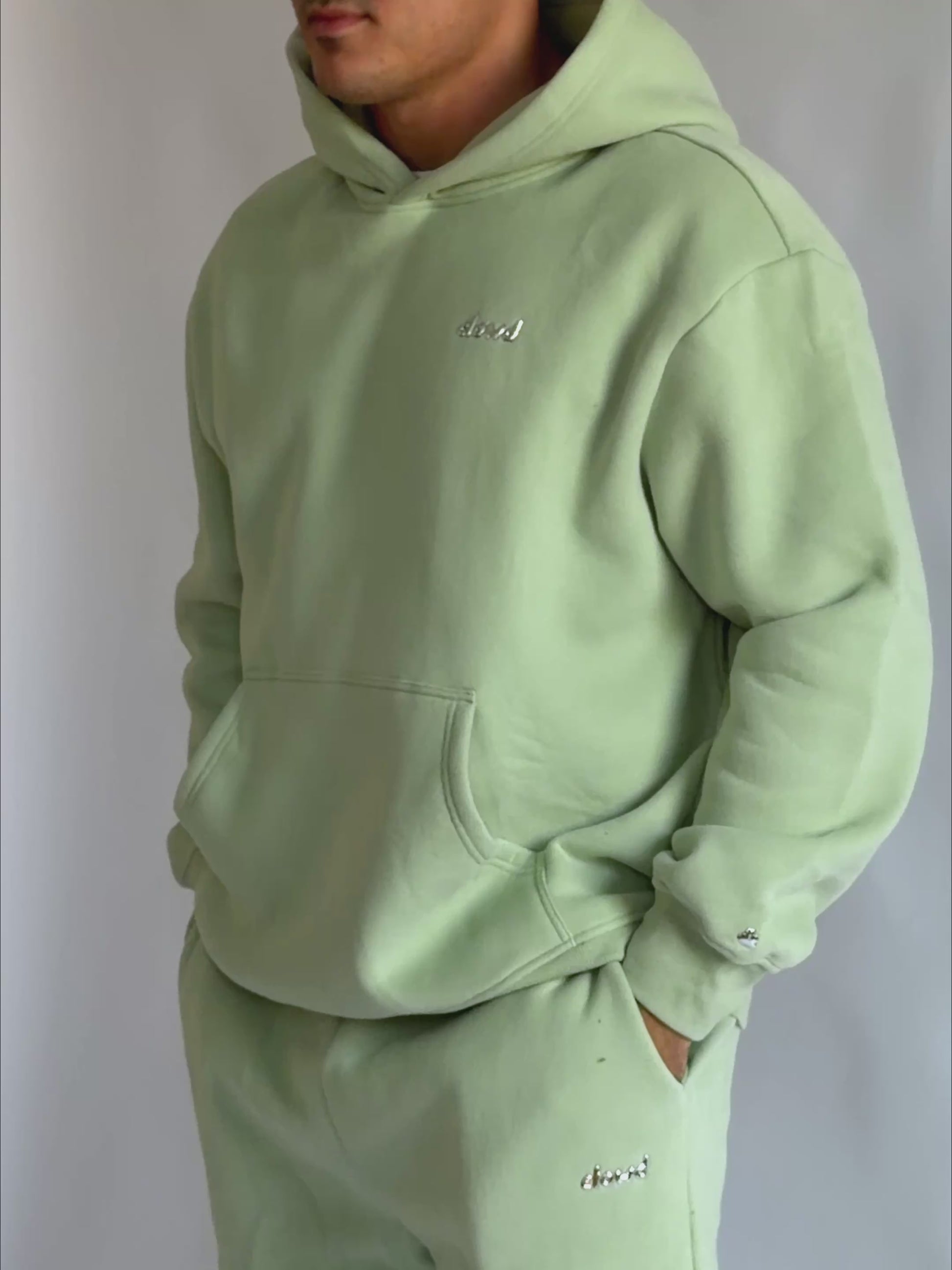 color: Green Tea